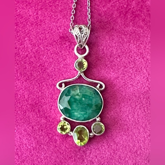 unbranded Jewelry - Nephrite Jade Pendant Necklace .925 Sterling Oval Faceted Gemstone & Glass 0643